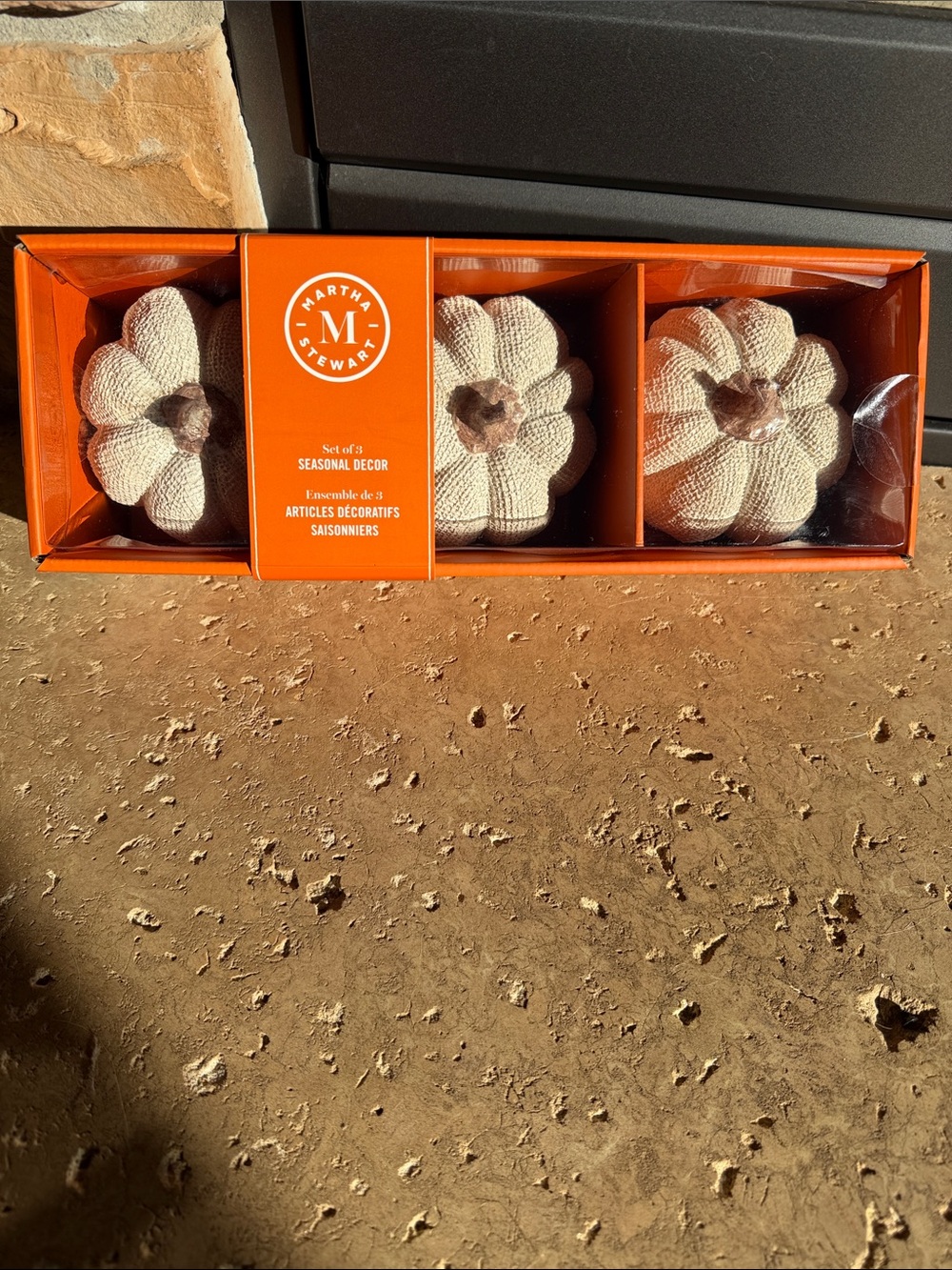 NIB Martha Stewart Cream Textured Pumpkin Trio with Brown Stems